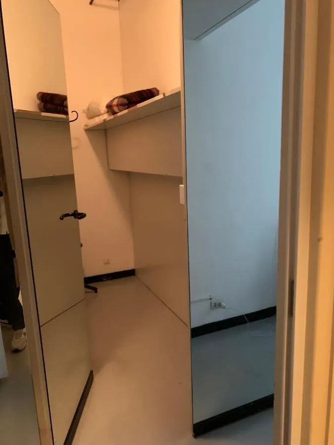 Smart Apartment Prada Foundation Μιλάνο 0*,