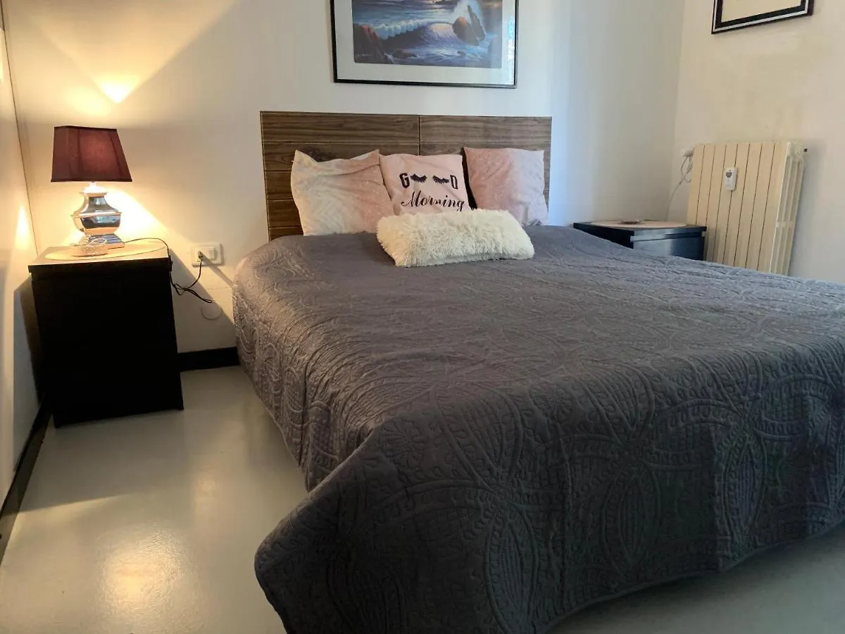 Smart Apartment Prada Foundation Milan Bed & Breakfast